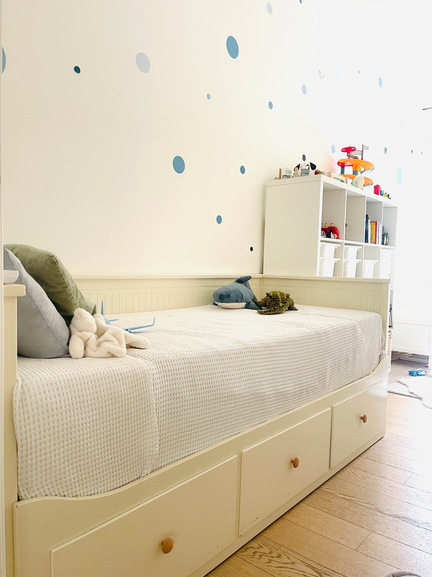 Ikea daybed